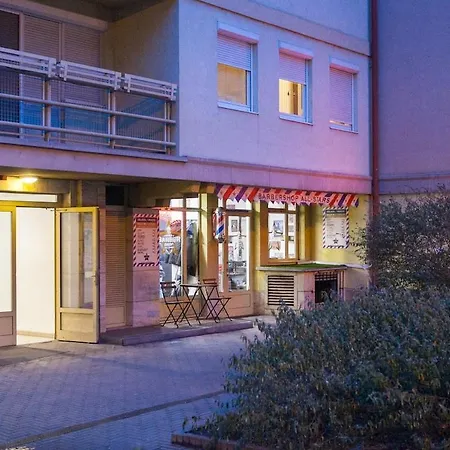 Bao An Center - Free Parking Appartement *