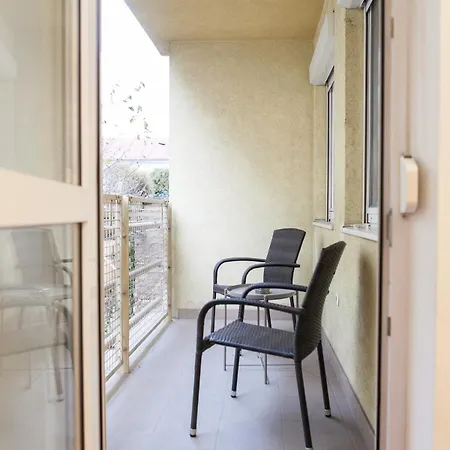 Bao An Center - Free Parking Appartement *