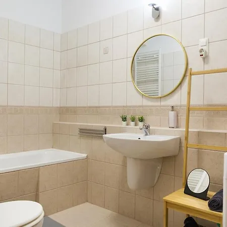 Bao An Center - Free Parking Apartamento Budapest